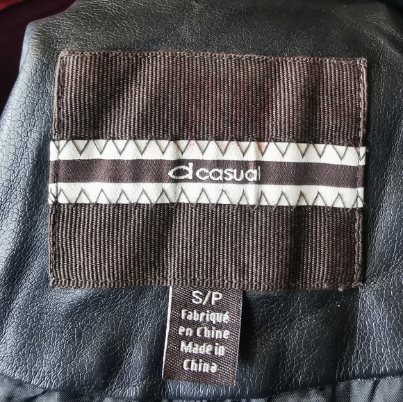 dcasual Vegan Leather Jacket with Shawl Collar - Small - Picture 7 of 8